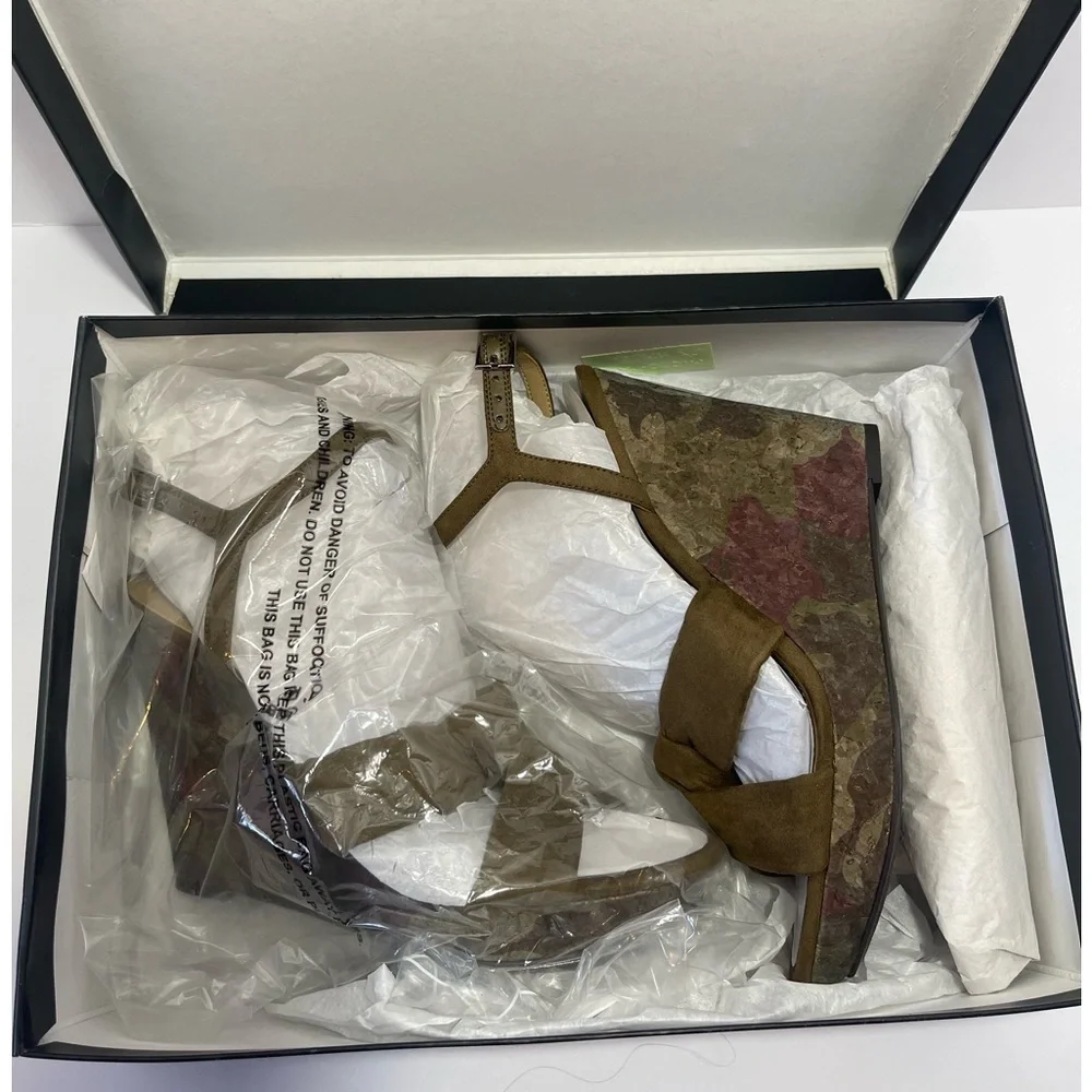 G.I.L.I. GI-Kahlie 7.5 Willow Microsuede Wedge